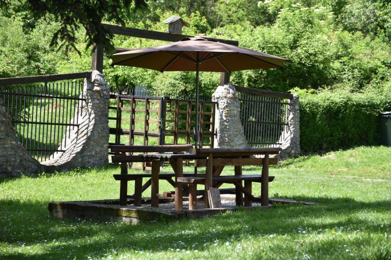 Vila Davidovic-Fruska Gora Mandelos Exteriér fotografie